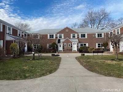 254-53 75th Avenue #H-2 Glen Oaks, NY 11004