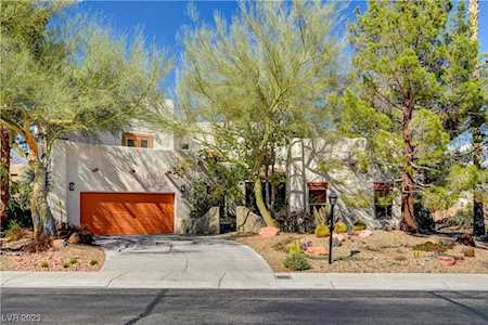 8200 Soaring Owl Ave Las Vegas, NV 89129
