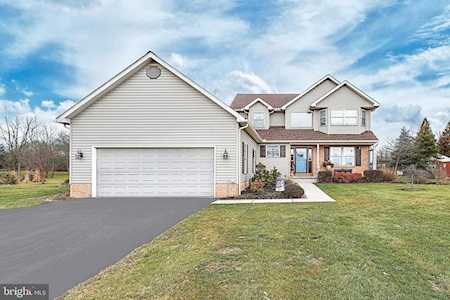 90 Highland Ave Abbottstown, PA 17301