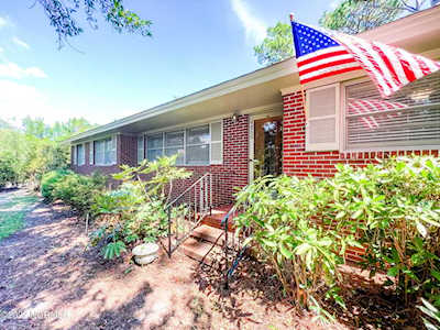 4860 College Acres Drive Wilmington, NC 28403