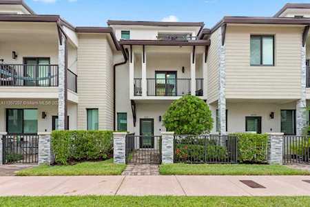 4731 NW 83rd Path #4731 Doral, FL 33166