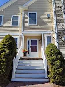 305 Hampton Way #305 Abington, MA 02351