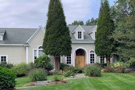 12 Whitehorse Dr Rye, NH 03870