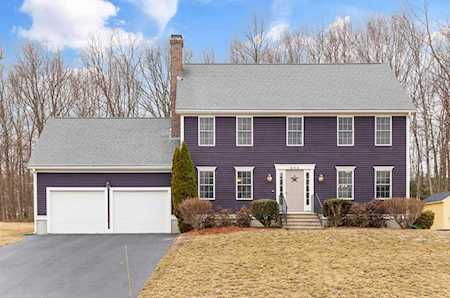 246 Morgan Rd Northbridge, MA 01588