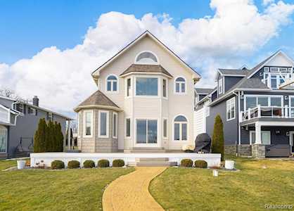 12183 Margaret Dr Fenton Twp, MI 48430