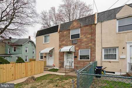 3 Windsor Ln Clifton Heights, PA 19018