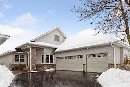 975 Nine Mile Cove E Hopkins, MN 55343