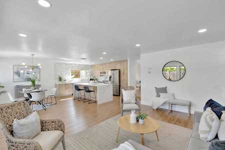 17049 Oculto Pl San Diego, CA 92127