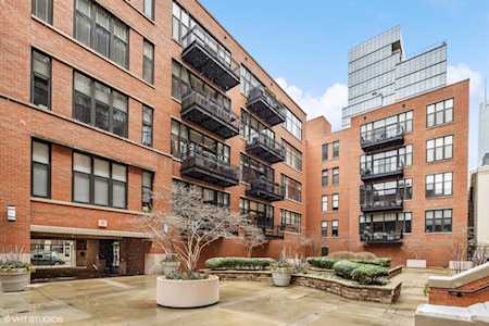 333 W Hubbard St #3J Chicago, IL 60654