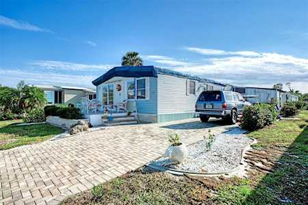13 S Buena Vista Ave Englewood, FL 34223