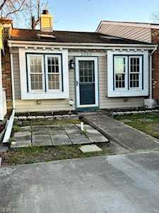 5565 Baccalaureate Dr Virginia Beach, VA 23462