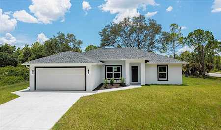 353 Overbrook St Port Charlotte, FL 33954