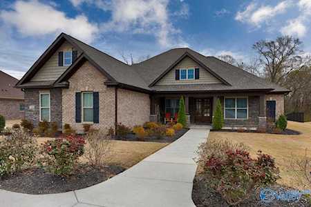 7568 Parktrace Lane Owens Cross Roads, AL 35763