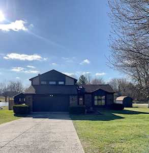 5896 E Lakeview Ct Mooresville, IN 46158