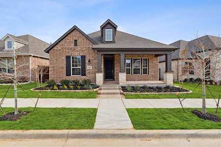 4849 Cypress Thorn Drive Arlington, TX 76005