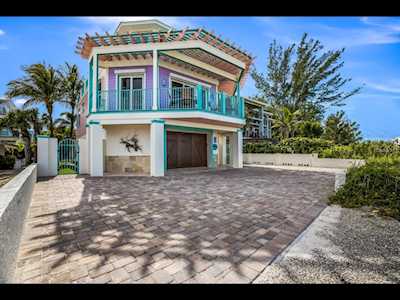3306 4th Ave Holmes Beach, FL 34217