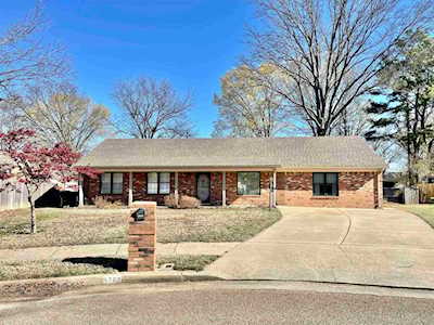 5708 Longacre Dr Bartlett, TN 38134
