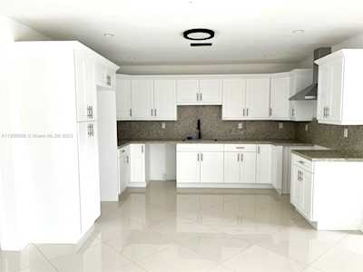 1530 NW 82nd St Miami, FL 33147