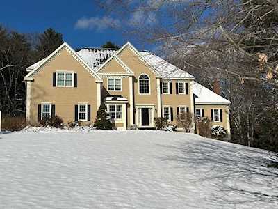10 James Millen Rd North Reading, MA 01864