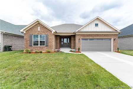 3033 Bridlewood Ln New Albany, IN 47150