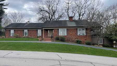 102 Saratoga Dr Frankfort, KY 40601
