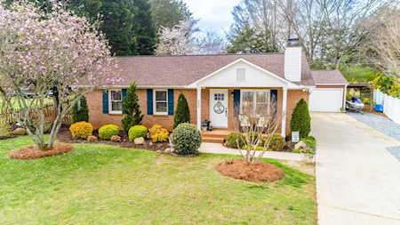 133 Marlin Dr Mooresville, NC 28117