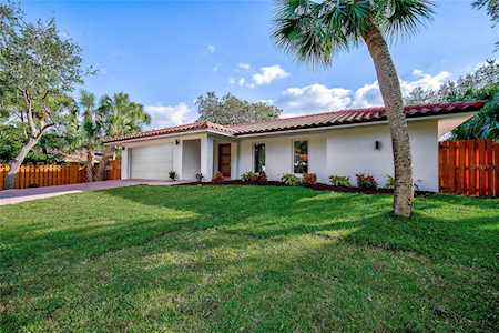 5070 Commonwealth Dr Sarasota, FL 34242