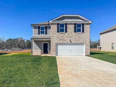 2207 Viking Court Murfreesboro, TN 37127