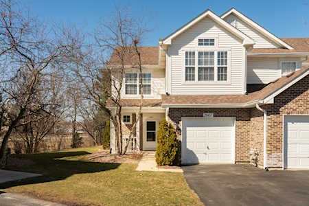 2967 Kentshire Circle #2967 Naperville, IL 60564