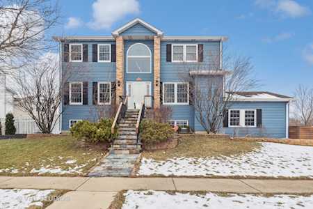 1640 Bulrush Dr Hoffman Estates, IL 60169