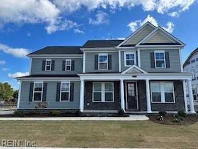 445 Regency St Chesapeake, VA 23320