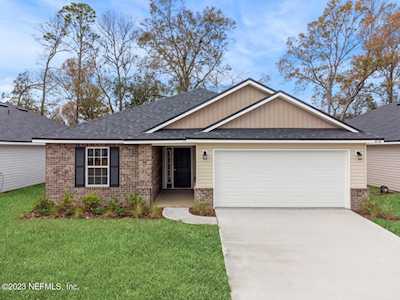 8136 Helmsley BLVD Jacksonville, FL 32219