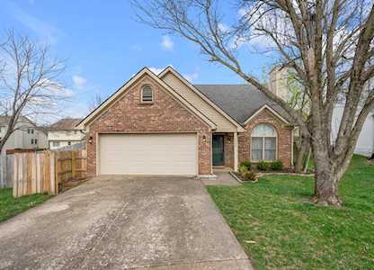4548 Cranbrook Ct Lexington, KY 40515