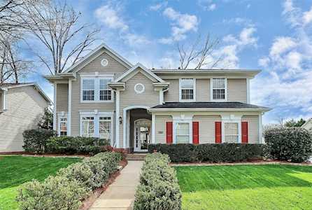 6725 Charter Hills Rd Charlotte, NC 28277