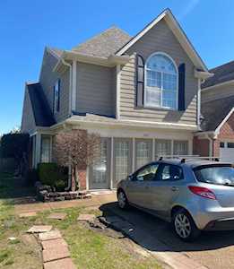1542 Estacada Way Cordova, TN 38018