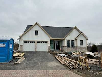 185 S Orchard Circle Lake Forest, IL 60045