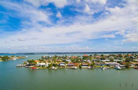 415 Island Way #503 Clearwater, FL 33767