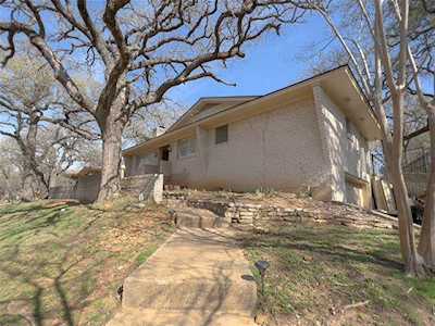 1217 Briarwood Boulevard Arlington, TX 76013