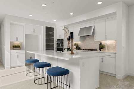6433 Fischer Way #32 San Diego, CA 92130