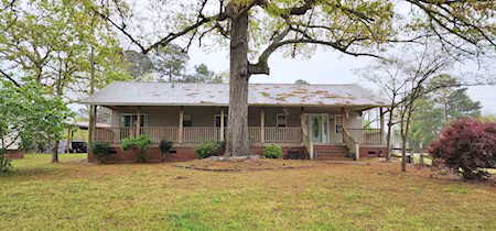 339 General Moultrie Dr Bonneau, SC 29431