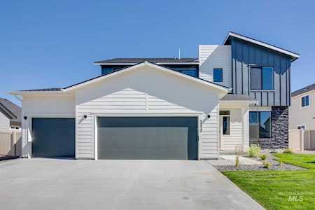 7033 W Plateau Creek St Meridian, ID 83646