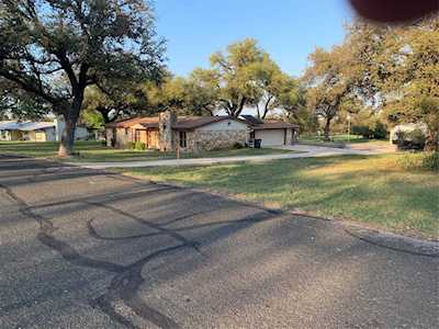 1615 Oak Forest DR Round Rock, TX 78681