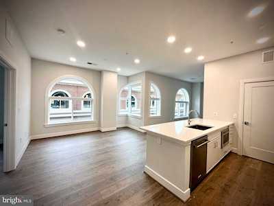 635 Slaters Ln #406 Alexandria, VA 22314