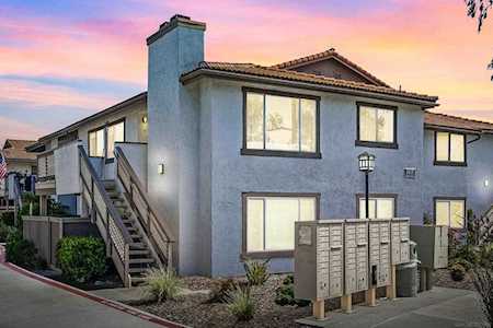 9805 Caspi Gardens Dr #2 Santee, CA 92071