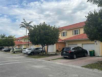 8210 Santa Monica Ave #8210 Tamarac, FL 33321