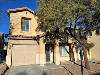 7227 Freedom Ring St Las Vegas, NV 89148