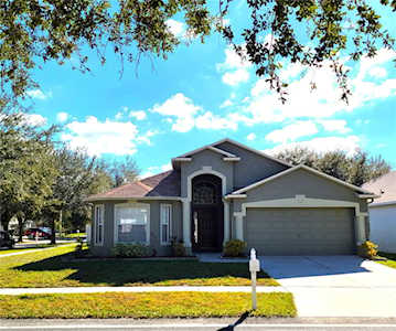 6933 Waterbrook Ct Gibsonton, FL 33534