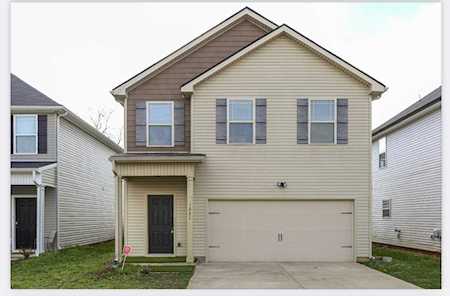 1221 Catawba Way Murfreesboro, TN 37130