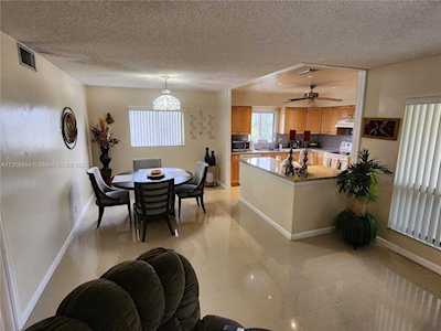 412 S Luna Ct #12 Hollywood, FL 33021