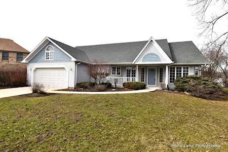 570 Renee Ct Geneva, IL 60134